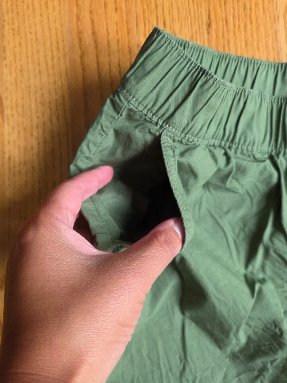 Columbia Boys Pull On Shorts | Medium 10-12 | Army Green Quick Dry Elastic Waist